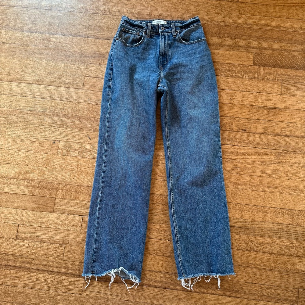 Abercrombie & Fitch Curve Love The ‘90s Relaxed Jeans High Rise Jeans 26/2R